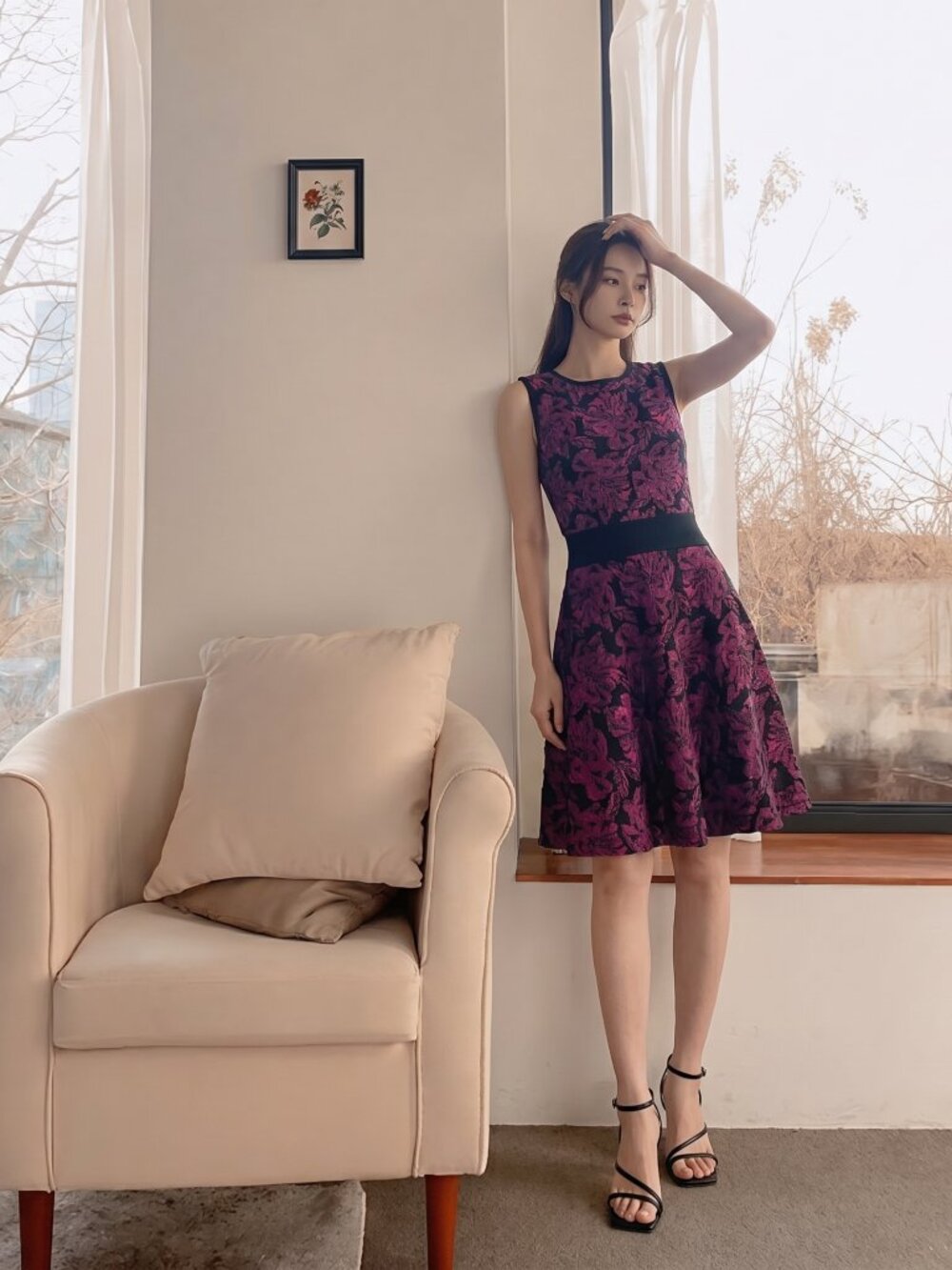 Karen Millen Floral Jacquard Fit & Flare Dress | Black & Fuchsia | Size Medium